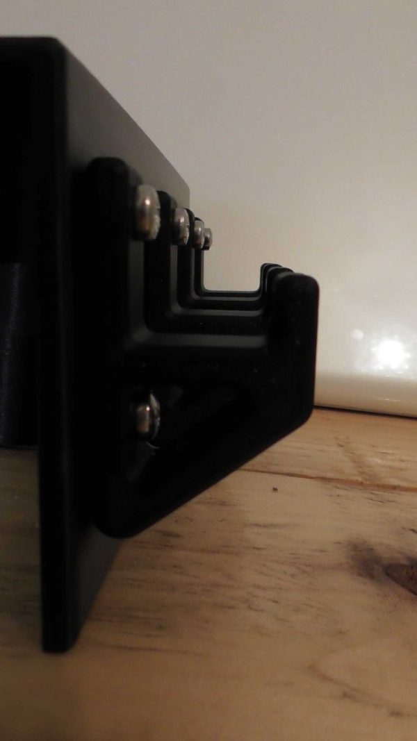 Kitchen cupboard door hanger